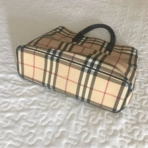 ✨💯Authentic Burberry Tote - Picture 4 of 6